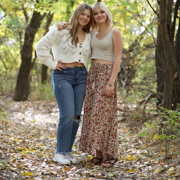 Meet your Posher, Shuree - Picture 2 of 3